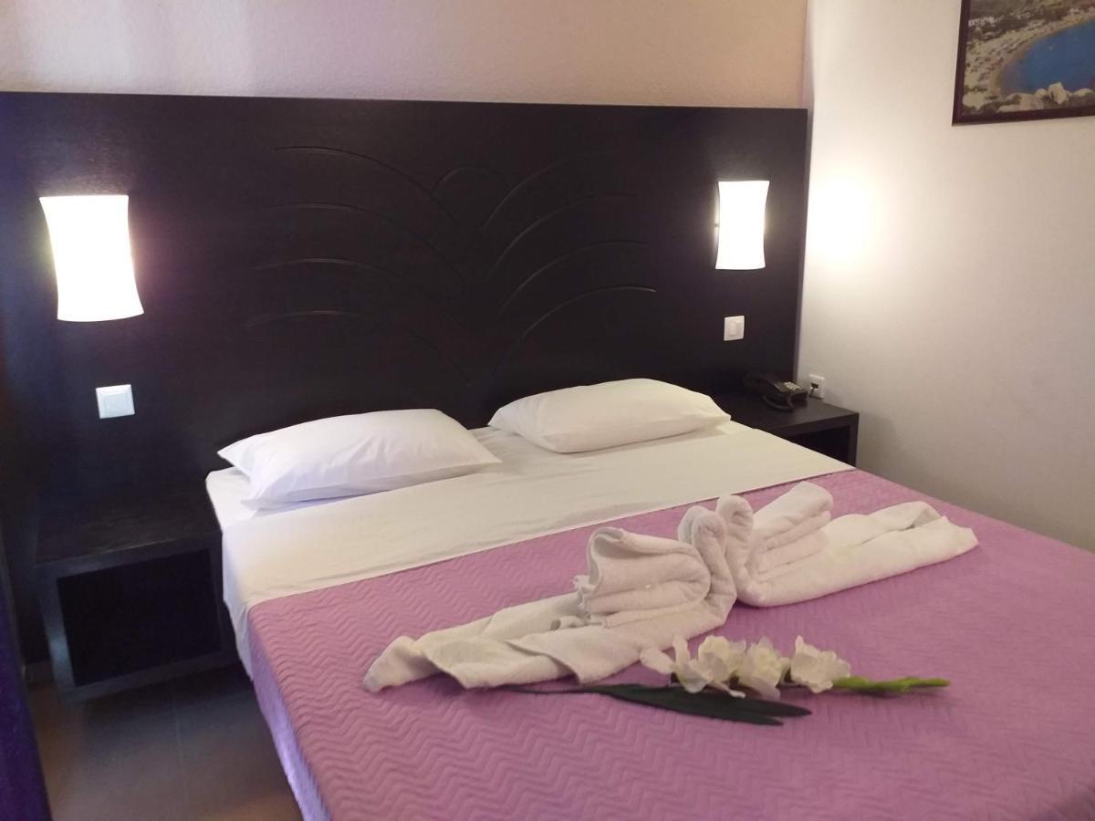 Castelia Bay Hotel อาโมปี ภายนอก รูปภาพ